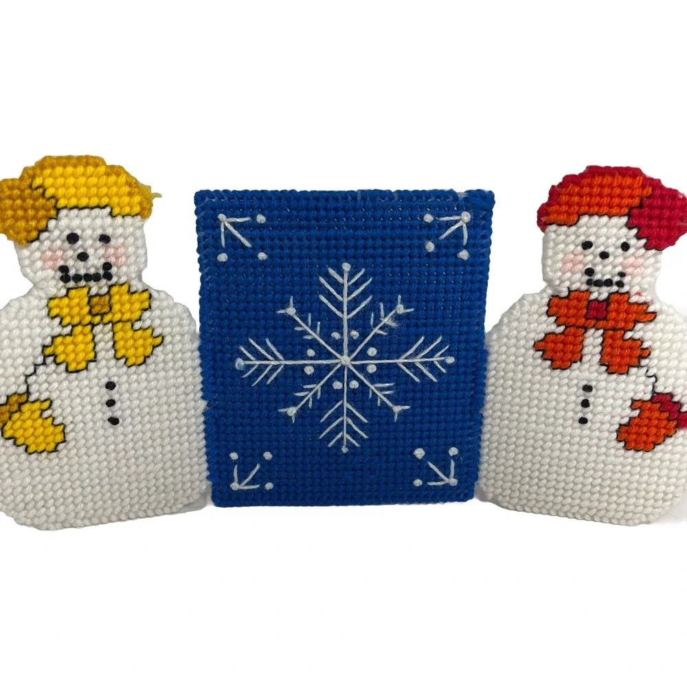 Vintage Plastic Canvas Snowmen Needlepoint Finished Christmas Shelf Decor